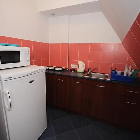 Δωμάτια σε οικογενειακή κατοικία Anda